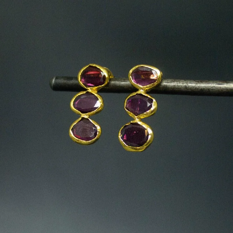 Gold Triple Faceted Garnet Organic Stud Earrings