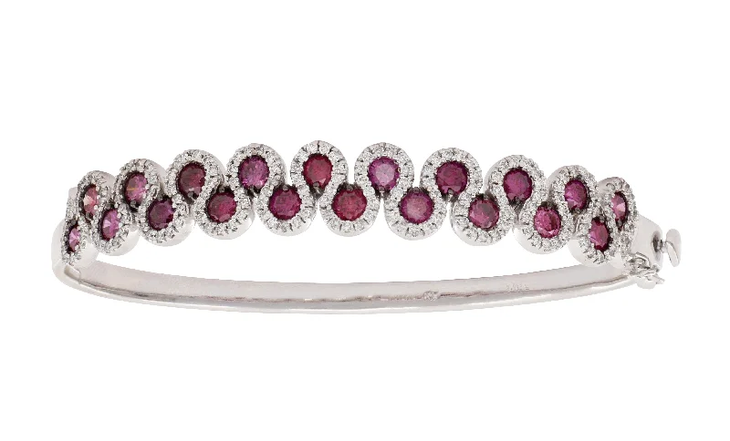 Purple Diamond Bangle (Purple Diamond 2.63 cts. White Diamond 1.02 cts.)