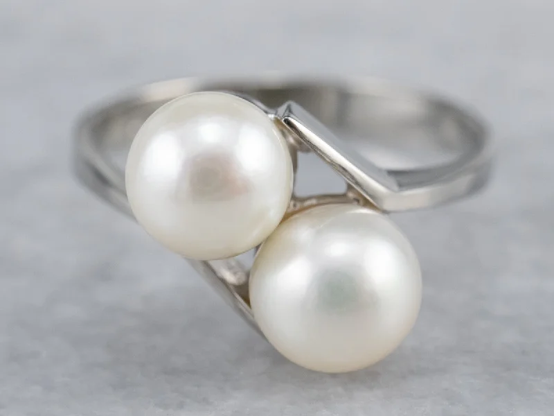 Simple Pearl Bypass Ring