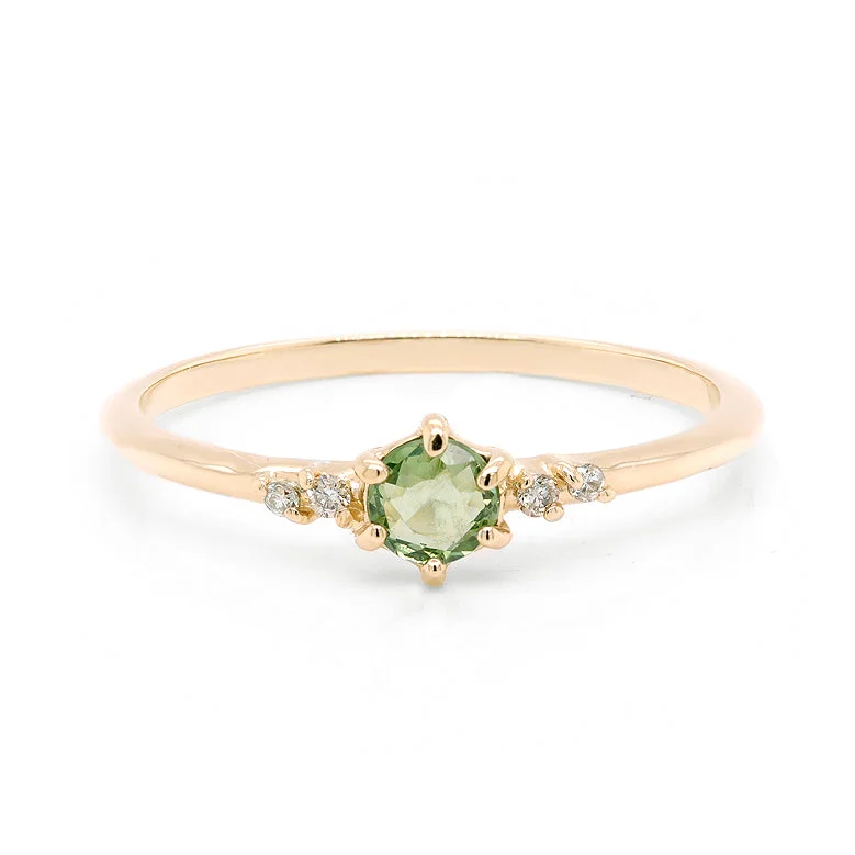 Thea II | green sapphire & diamonds