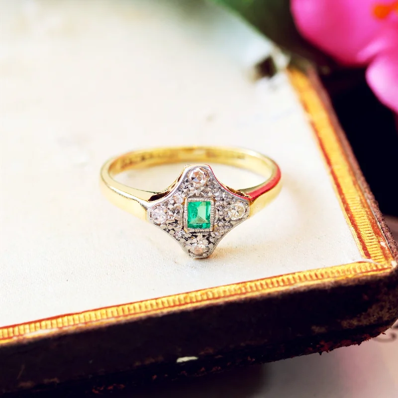 Vintage Art Deco Emerald & Diamond Cluster Ring