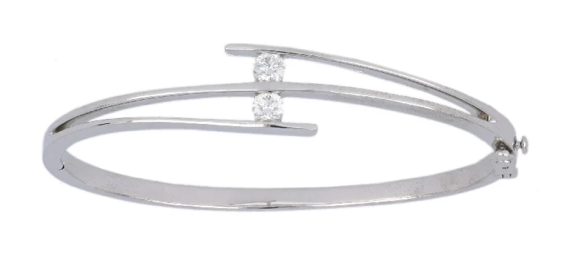 White Diamond Bangle (White Diamond 0.51 cts. 17.28 grams)