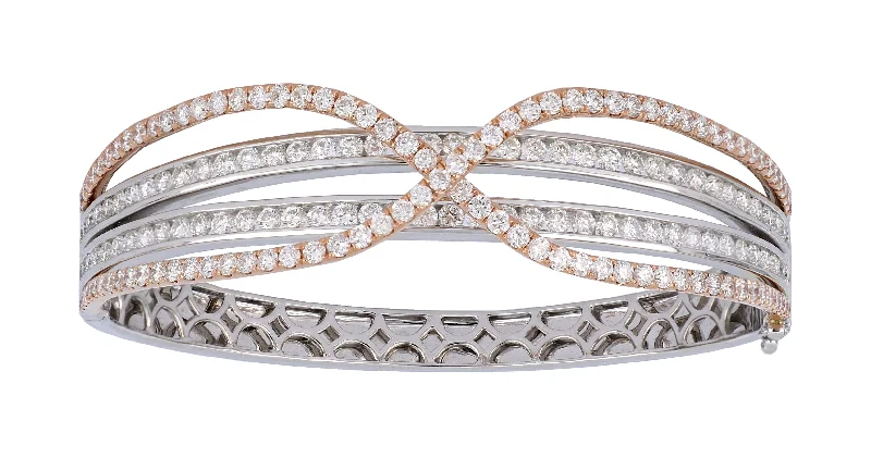 White Diamond Bangle (White Diamond  6.94 cts.)