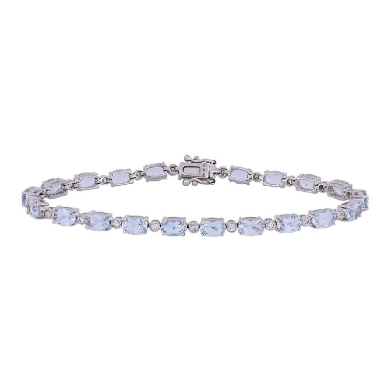 Aquamarine Bracelet (Aquamarine 7.37 cts. White Diamond 0.62 cts.)