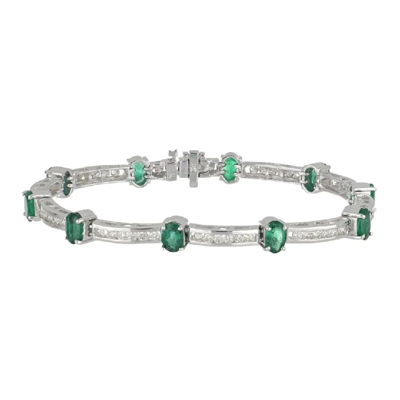 Emerald Bracelet (Emerald 4.2 cts. White Diamond 1.9 cts.)